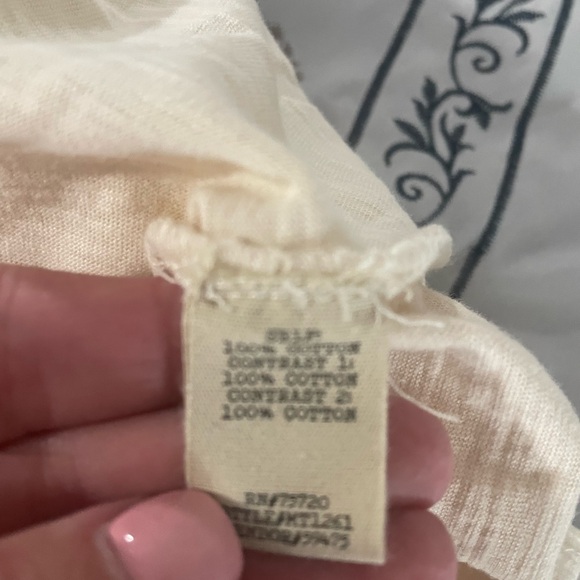 Gimmicks sleeveless v neck gold studded top in small - Picture 5 of 6